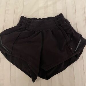LULULEMON Black Hotty Hot Shorts